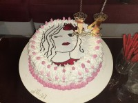 کیک خامه بافیلینگ موزگردو