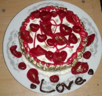 کیک روز عشق