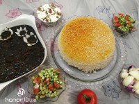 قرمه سبزی با پلو زعفرانی