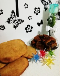 نان چرب و شیرین و کماچ