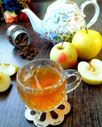 دمنوش سیب و دارچین