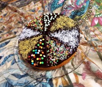 کیک وانیلی با روکش گاناش