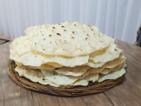 ازترس کرونا نونم نمیتونیم بخریم باید خودمون بپزیم