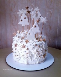 کیک تولد تم زمستونی