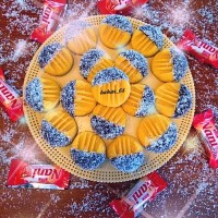شیرینی کاسترد