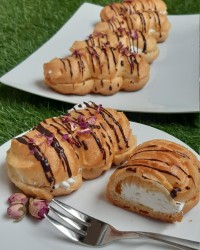 شیرینی اکلر