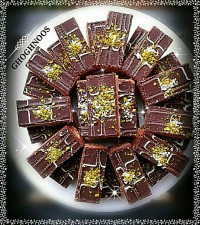 شیرینی خوشمزه میکادو ورق بزنید