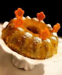 کیک هویج و گردو با سس کارامل بخار پز.