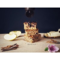 کیک سیب و موز و دارچین با شکلات