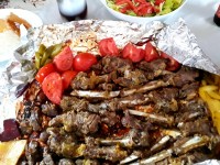 شیشلیک با سس پیاز و دانه انار