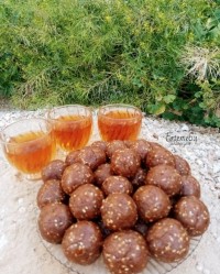 حلوا خرما کنجدی لقمه ای