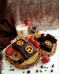 کیک مگا براونی