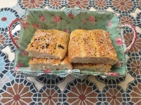 نان روغنی صبحانه