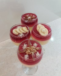 دسر کاسترد با ژله تمشک.ورق بزنید