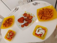 ماکارونی با ته دیگ کنجدی