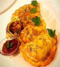 پیراشکی پیتزایی.