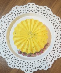 کرم گلاب و زعفران