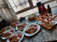 دورهمی با دوستای صمیمی