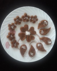 حلوای آرد نخودچی و گردو