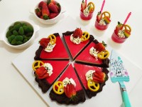 چیزکیک با پایه کیک شکلاتی