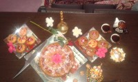 کیک گل محمدی و گلاب