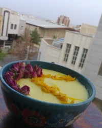 فرنی زعفرونی