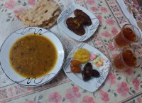 اینم یه افطاری ساده?? ??طاعات وعباداتتون قبول عزیزان التماس دعا??