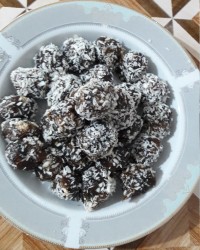 فرنی وتوپک خرمایی افطاری امروز