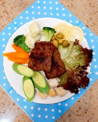 استیک و سبزیجات