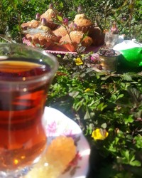 کیک یزدی ورق بزنید ♡