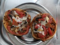مینی پیتزا های من♥♥♥