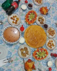 سفره افطاریمون خونه نامزدجونی