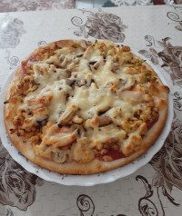 پیتزای مرغ وقارچ