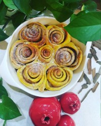 رول دارچینی خوش عطر و خوشمزه من