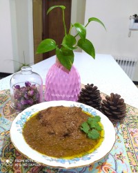 خورش فسنجان با مرغ