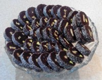 رولت خرما و گردو