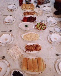 افطاری خونه آبجی گلم.....