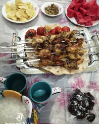 بفرمایید افطاری