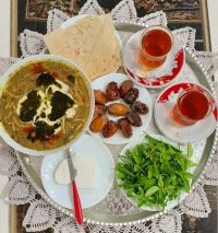 افطاری ساده ما با اش نذری