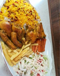 زرشک پلو با مرغ زعفرانی