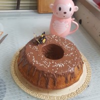 کیک وانیلی باتزیین گاناش