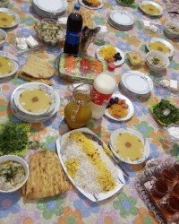 سفره افطاری امشب ......خونه خواهرزاده گلم