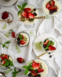 یخ در بهشت دسر مخصوص ماه رمضان