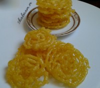 زولبیا بدون جوش شیرین