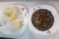 خورش گوجه سبز با مرغ