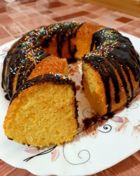 کیک گلاب و زعفران
