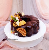 کیک شکلاتی کره ای