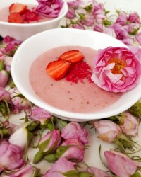 فرنی گل محمدی