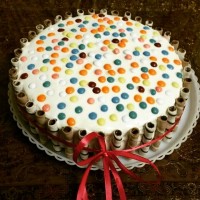 کیک با فیلینگ موز و گردو