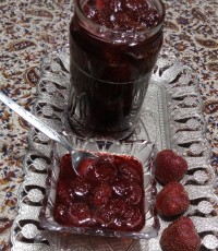 مربای توت فرنگی